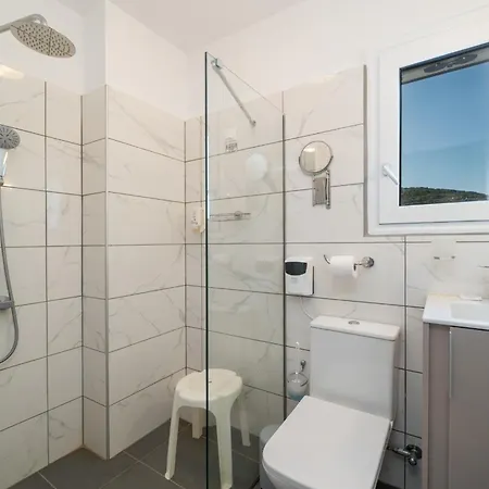 Stella Aparthotel 3*
