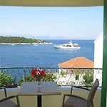 Apart-hotel Stella 3*