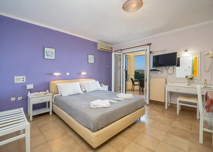 Stella Aparthotel 3*